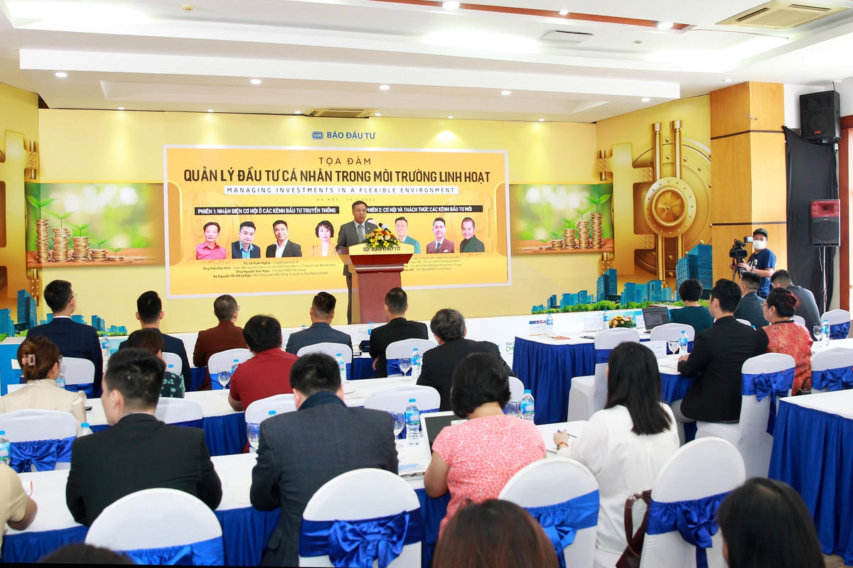 Quang cảnh toạ đàm.