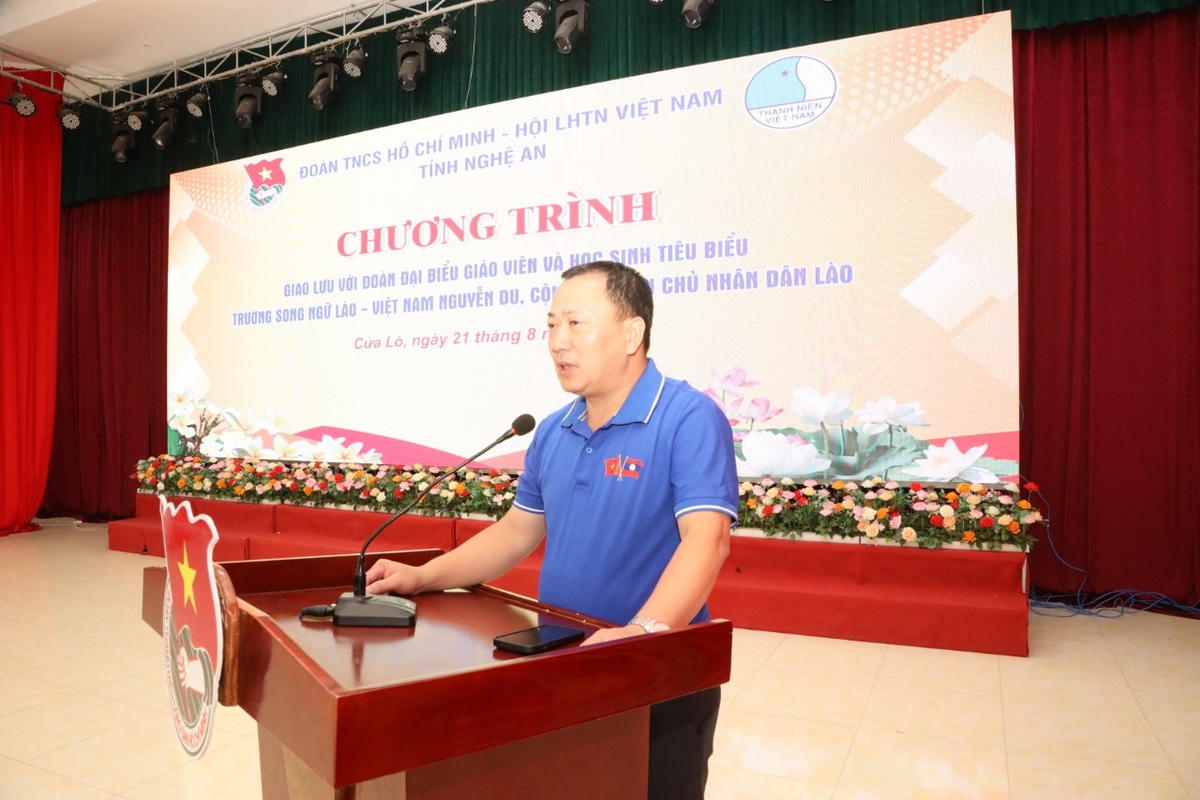 Ông Đặng Thành Phương, Phó Trưởng ban Đối ngoại Kiều bào ((UBTƯ MTTQ Việt Nam) phát biểu mở đầu buổi giao lưu. (ảnh Điền Bắc)