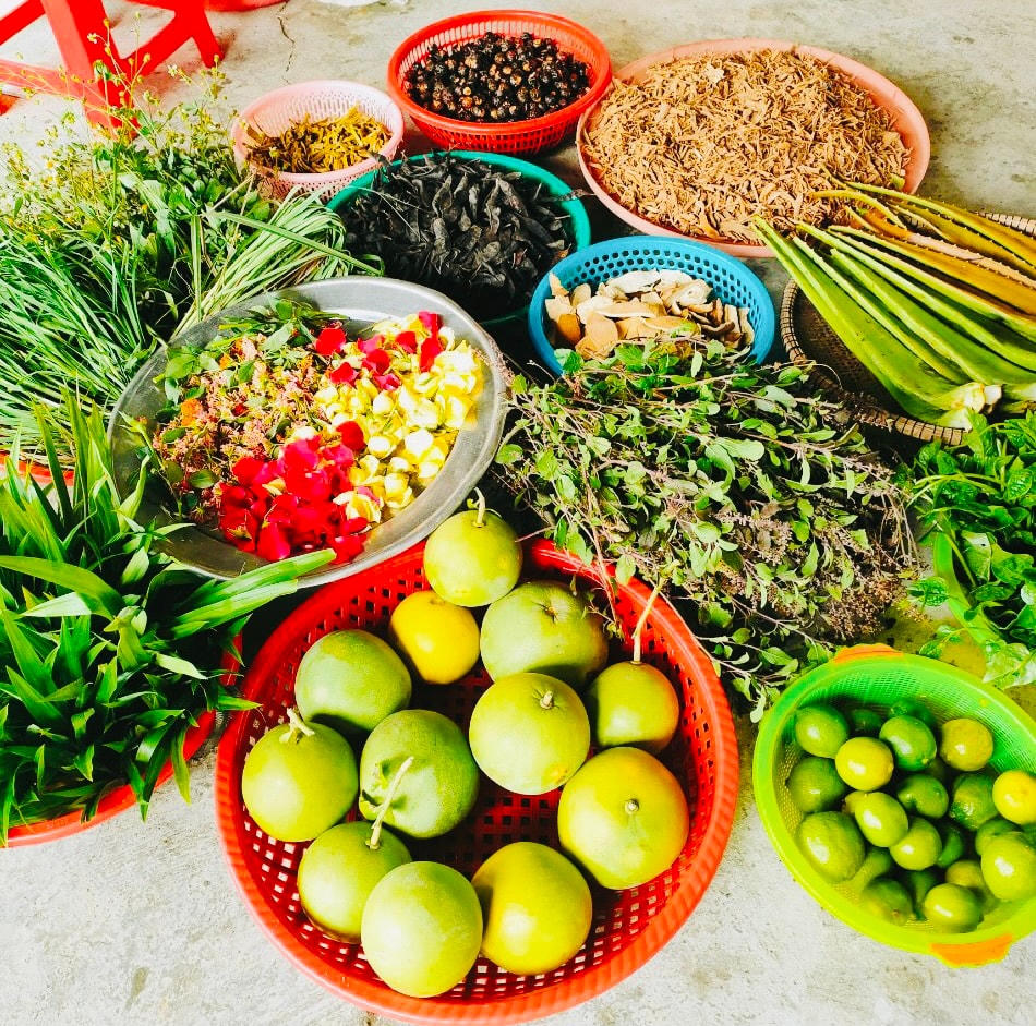 Nguyên liệu chị Nguyễn Thị Hồng Vân dùng nấu dầu gội.