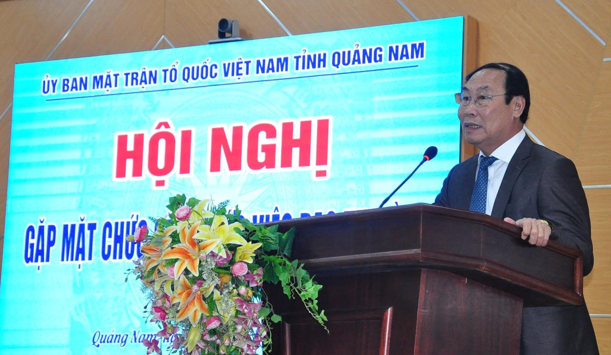Ông Võ Xuân Ca, Chủ tịch Ủy ban MTTQ Việt Nam tỉnh Quảng Nam phát biểu Hội nghị.