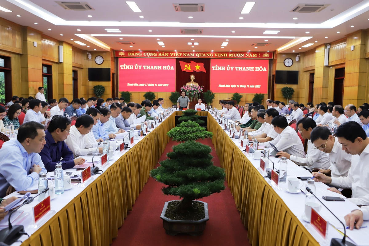 Thủ tướng Chính phủ Phạm Minh Chính và đoàn công tác Trung ương làm việc với Ban Thường vụ Tỉnh ủy Thanh Hóa chiều ngày 11/11.