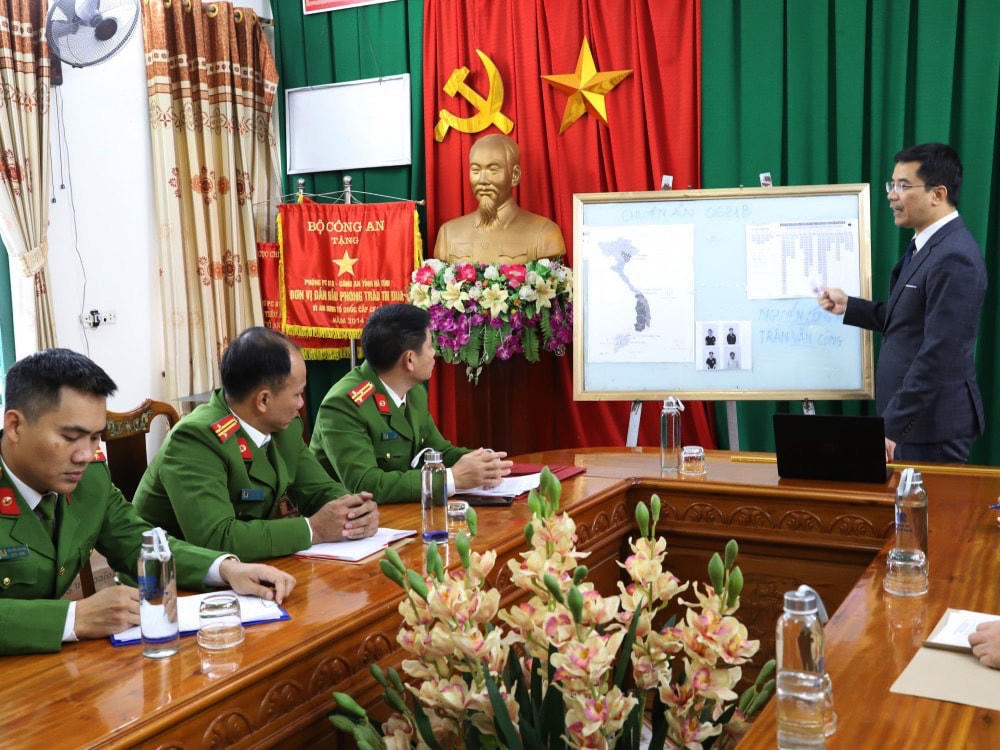 Thượng tá Nguyễn Hồng Phong, Giám đốc Công an tỉnh Hà Tĩnh chỉ đạo trực tiếp.
