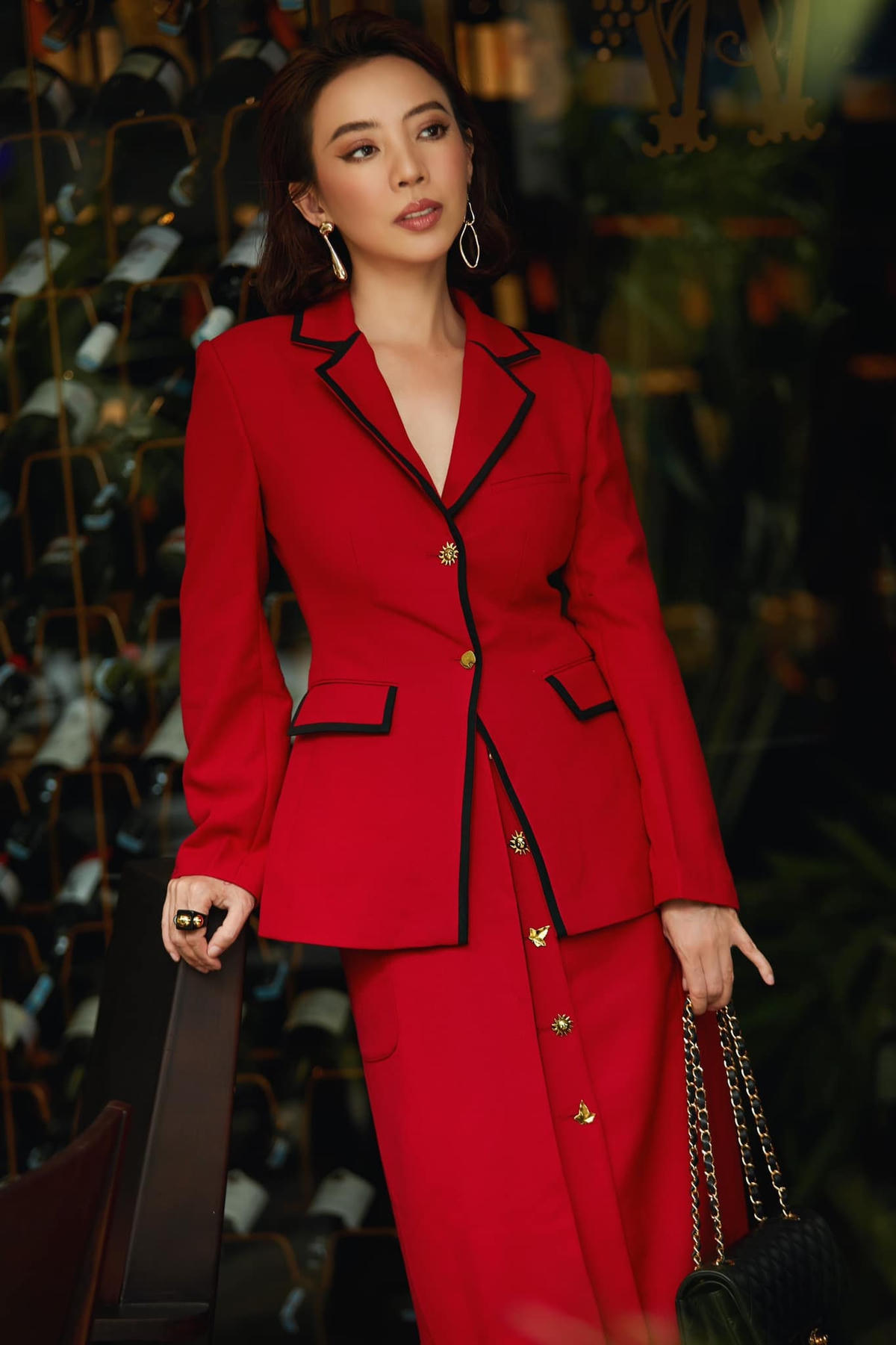 Thu Trang được khán giả ưu ái gọi là "Hoa hậu làng hài" trong giới giải trí Việt.