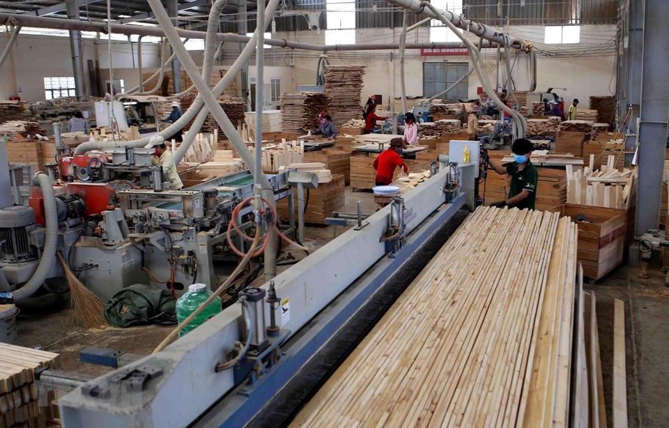 Xuất khẩu gỗ đang đứng trước nhiều khó khăn.