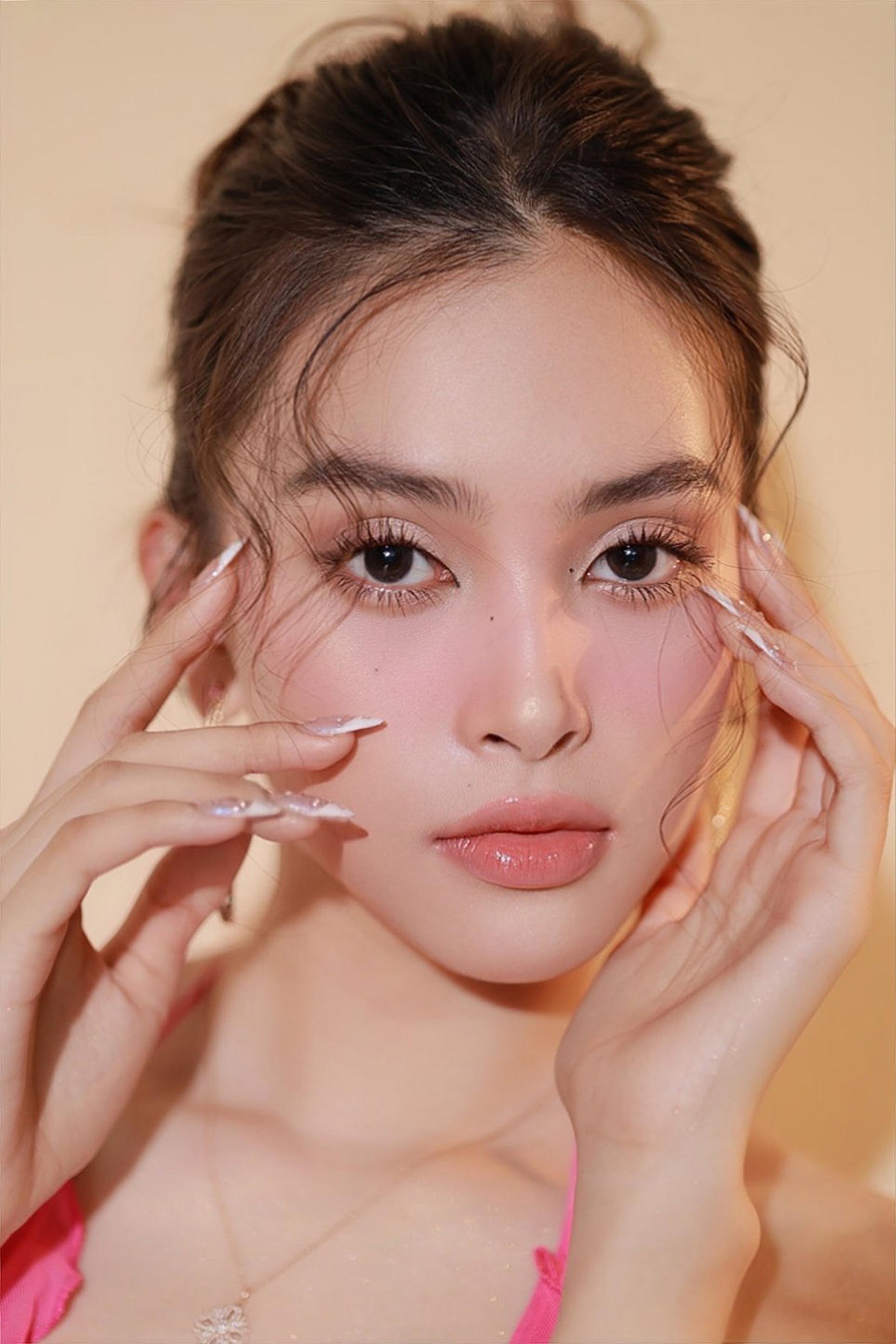 Cận cảnh nhan sắc Mỹ nhân của năm – Tiểu Vy