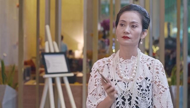 NSƯT Hạnh Thúy nói hoàn toàn đồng ý với quy định hạn chế cấm sóng với nghệ sĩ lệch chuẩn. 