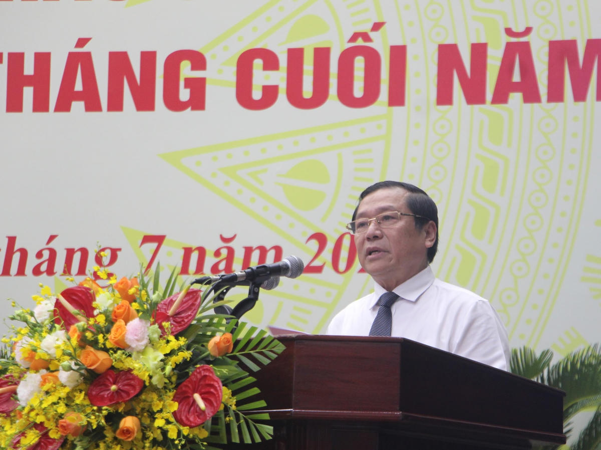 Ông Lại Xuân Môn, Phó Trưởng Ban Tuyên giáo Trung ương báo cáo sơ kết công tác 6 tháng đầu năm 2023.