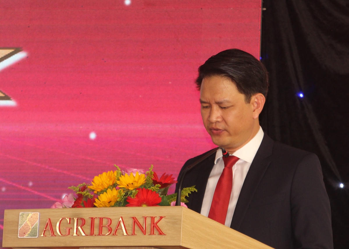 Ông Hà Thạch, Giám đốc Agribank chi nhánh Quảng Nam phát biểu khai trương.