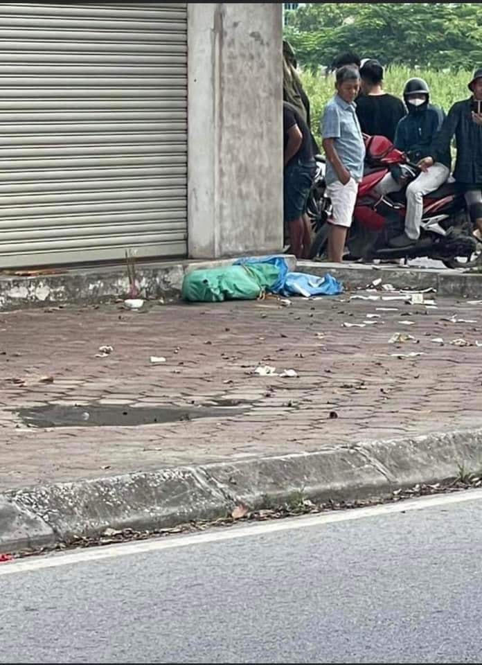 Hiện trường nơi phát hiện thi thể nữ giới được giấu trong bao tải.