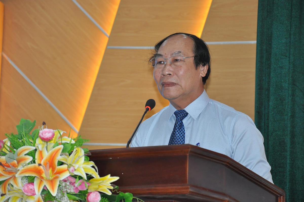 Ông Võ Xuân Ca phát biểu khai mạc hội nghị.