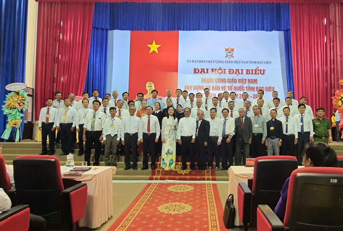 53 uỷ viên Ủy ban Đoàn kết Công giáo Bạc Liêu nhiệm kỳ V (2022-2027) ra mắt.