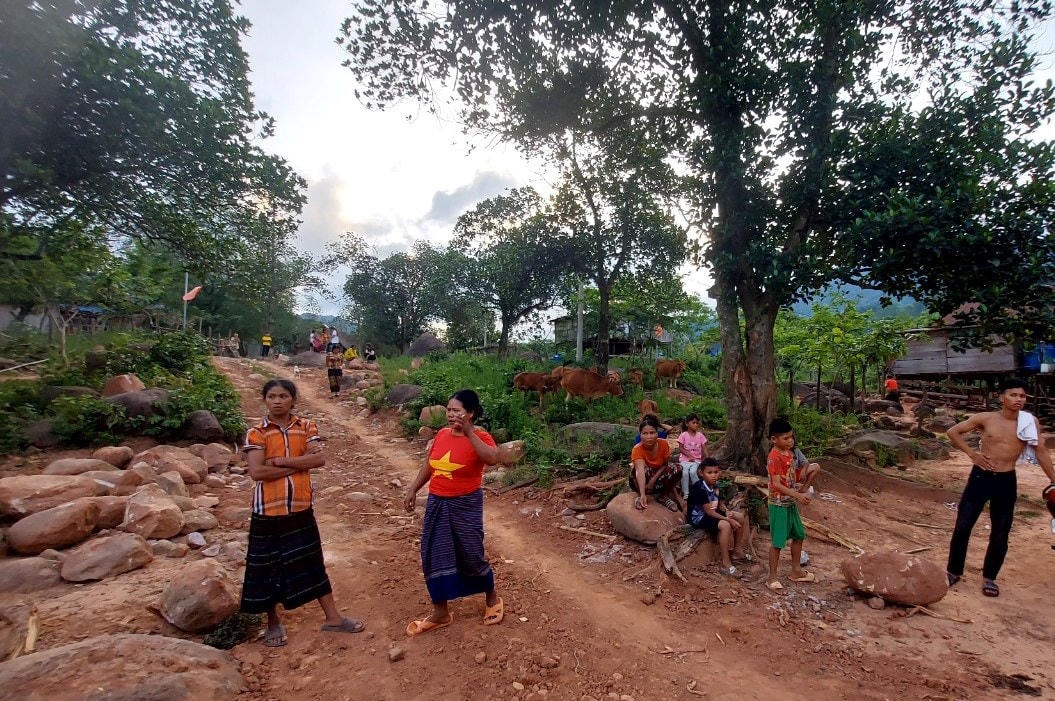 Bản Dốc Mây nằm giữa đại ngàn Trường Sơn, tách biệt với thế giới bên ngoài.