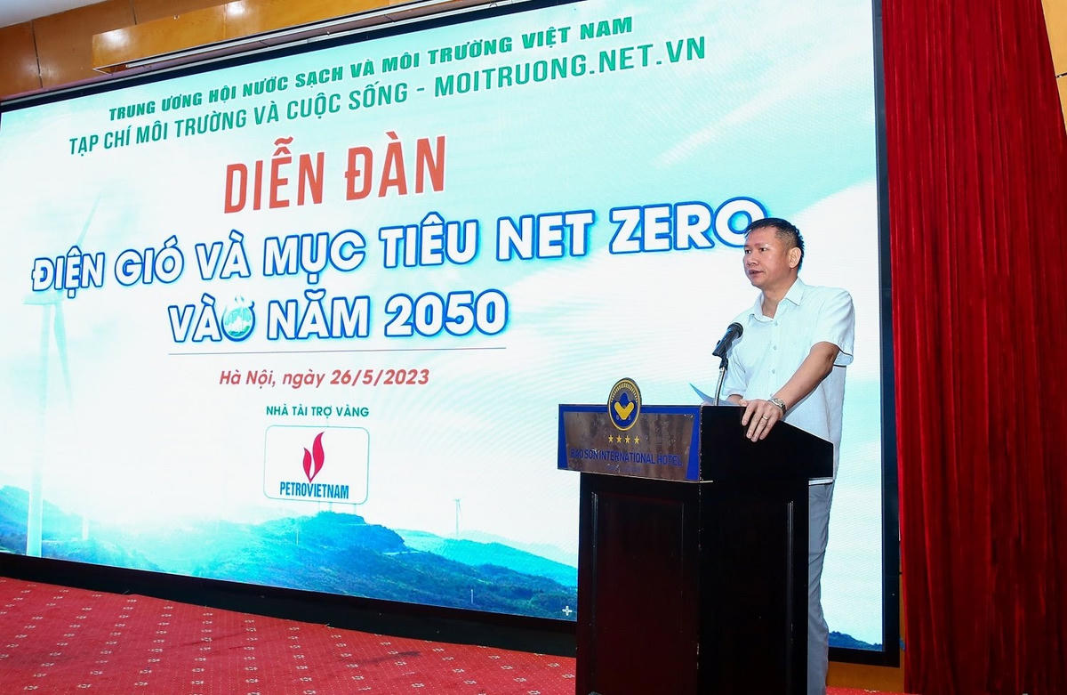 Ông Nguyễn Văn Tiền, Phó Vụ trưởng, Vụ Khoa học Công nghệ và Môi trường, Văn phòng Quốc hội phát biểu tại Diễn đần  