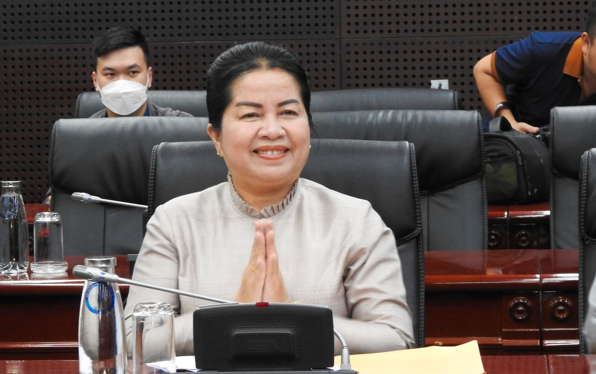 Bà Vardsana SILIMA, Uỷ viên Ban Thường vụ Tỉnh uỷ, Chủ tịch Uỷ ban Mặt trận Lào xây dựng đất nước tỉnh Champasak, Phó Chủ tịch Hội hữu nghị Việt Nam - Lào tỉnh Champasak.  Ảnh: Thanh Tùng.