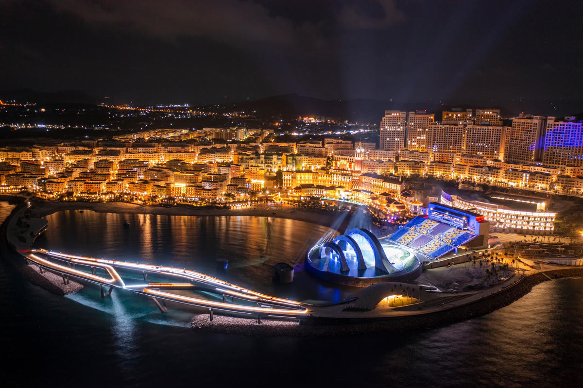 Sun Group và Sun Property tài trợ độc quyền Fashion Voyage 5 tại Thị trấn Hoàng Hôn