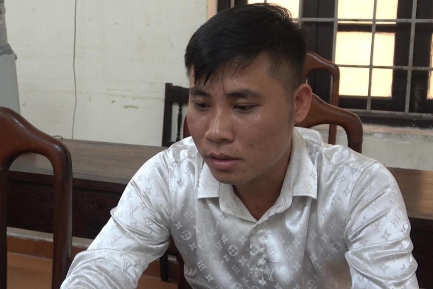 Đối tượng Bùi Sỹ Ích tại cơ quan Công an. Ảnh: Công Quang.