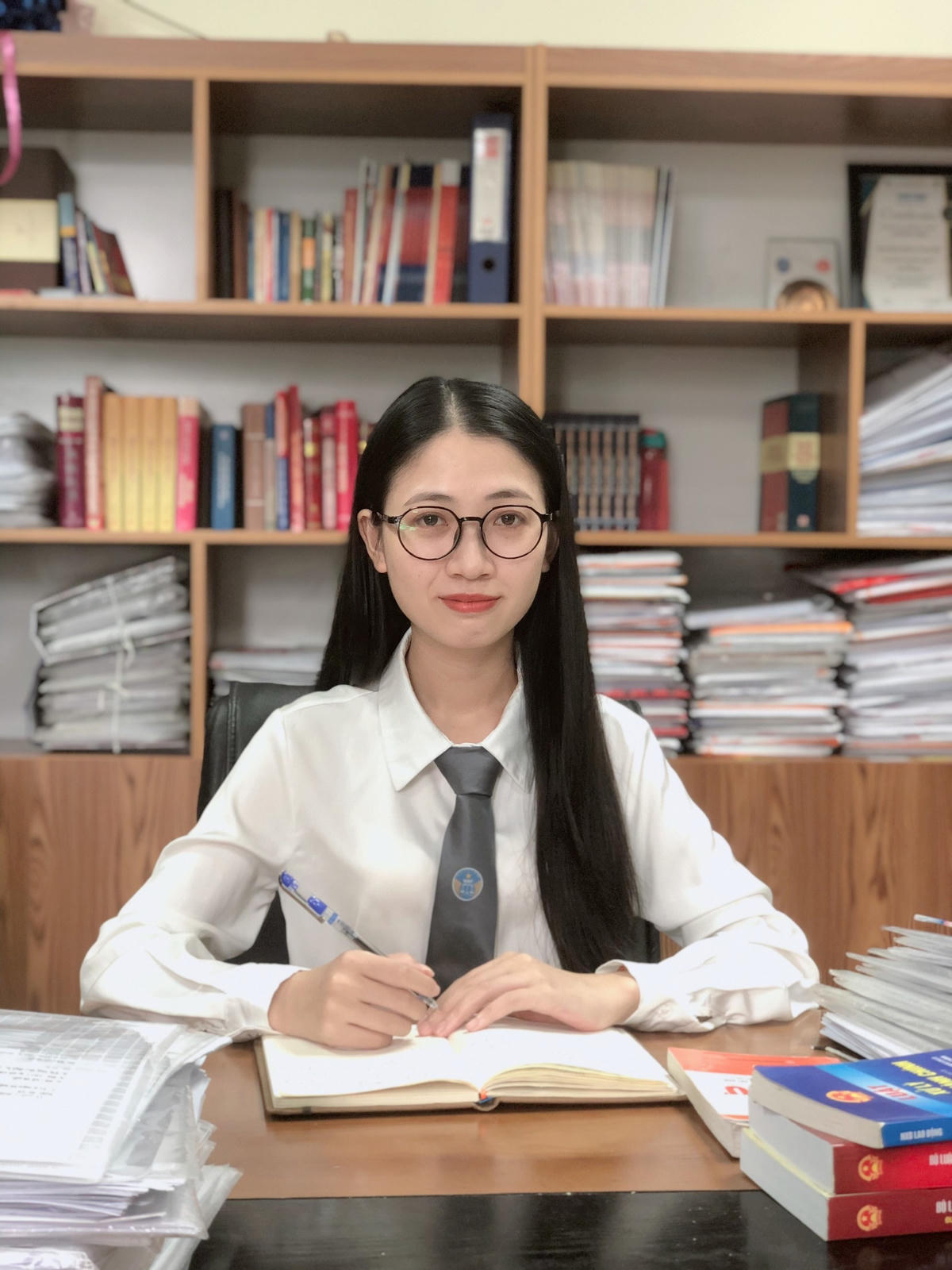 Luật sư Tạ Phương, Văn phòng luật sư Trung hòa thuộc Đoàn luật sư thành phố Hà Nội.