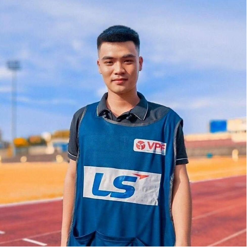 Sinh viên Cao Ngọc Hoàng - Đại diện Lucky Team, Trưởng BTC giải bóng đá.