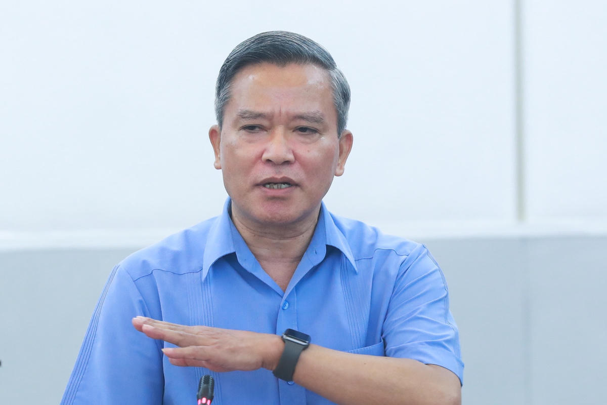 Ông Nguyễn Văn Pha, nguyên Phó Chủ tịch UBTƯ MTTQ Việt Nam phát biểu tại Hội thảo.