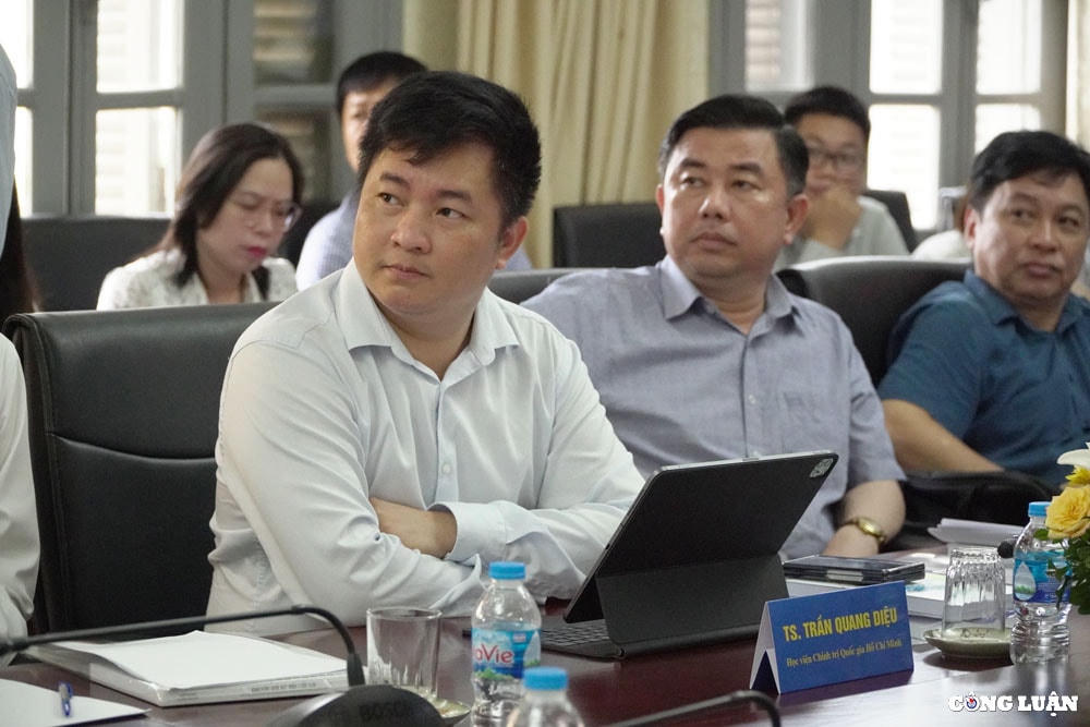 Các đại biểu tham dự Hội thảo khoa học Chuyển đổi số báo chí Việt Nam. Ảnh: congluan.vn.