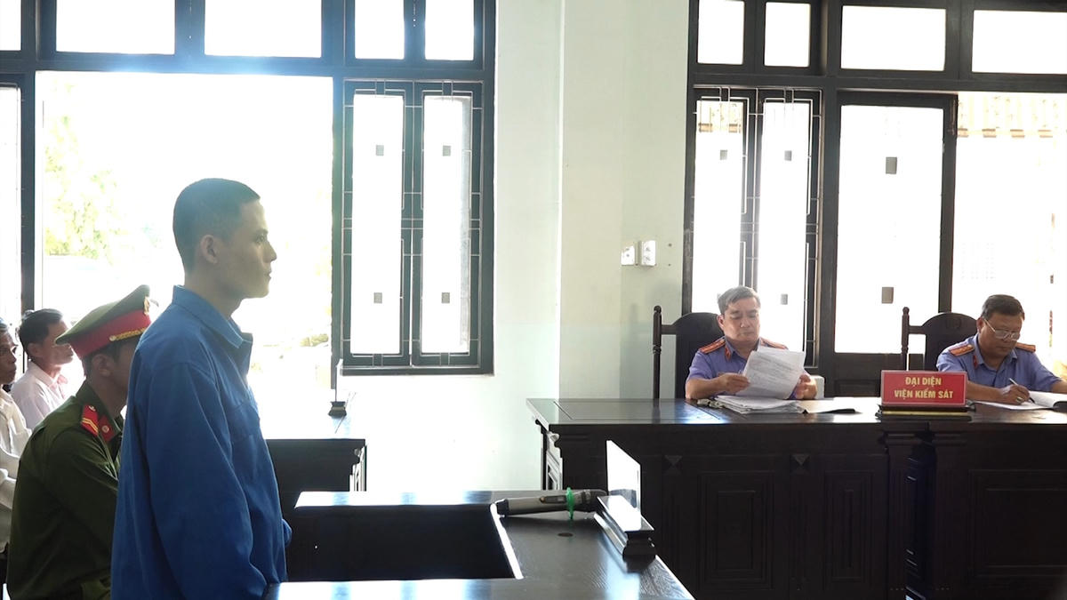 Bị cáo Võ Văn Thành tại phiên toà. Ảnh: Ngọc Minh.
