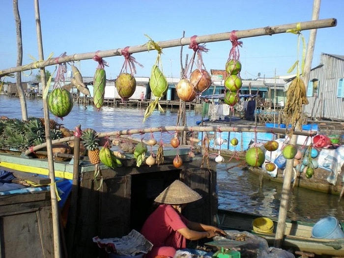 Mưu sinh cùng những chiếc thuyền.