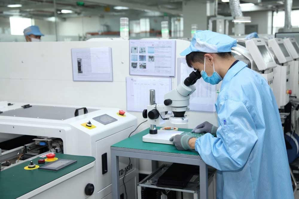 Tổ hợp sản xuất camera thông minh và các thiết bị điện tử của Nhà máy MK Vision và Nhà máy MK Hi-tek, KCN Thăng Long Vĩnh Phúc (Bình Xuyên) được đầu tư dây chuyền sản xuất hiện đại. Ảnh: Vinh Phuc.