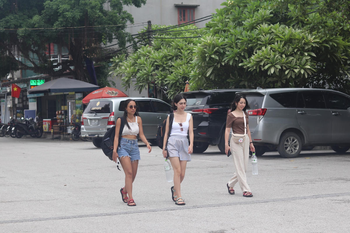 [Ảnh] Đìu hiu Tam Cốc