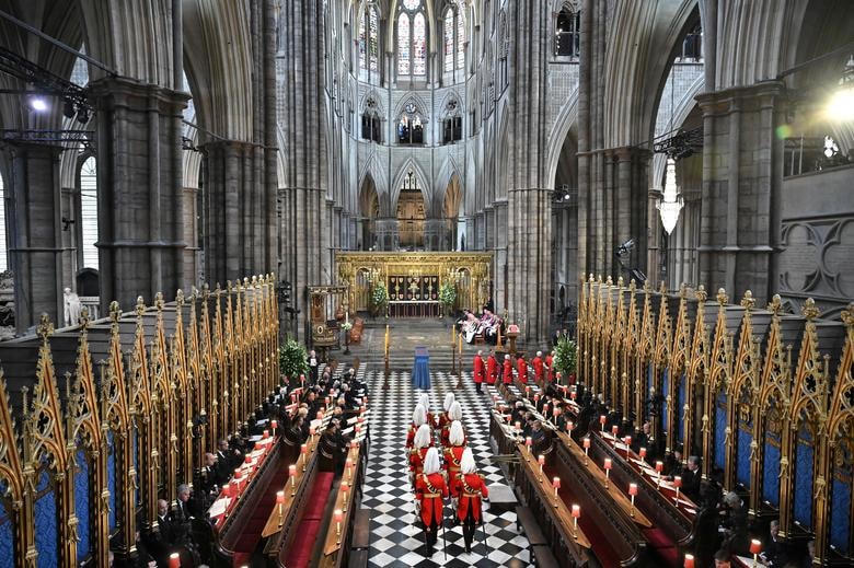 Quang cảnh bên trong Tu viện Westminster.