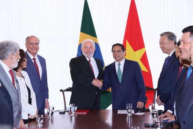Thủ tướng Phạm Minh Chính và Tổng thống Luiz Inacio Lula da Silva tại cuộc hội đàm.