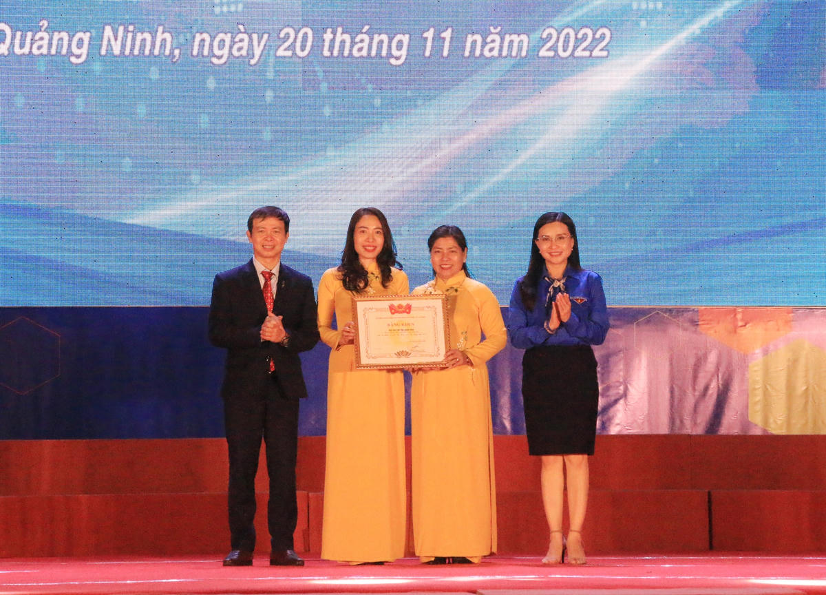 Cung Văn hóa Thanh thiếu nhi Quảng Ninh chào mừng tuổi 30