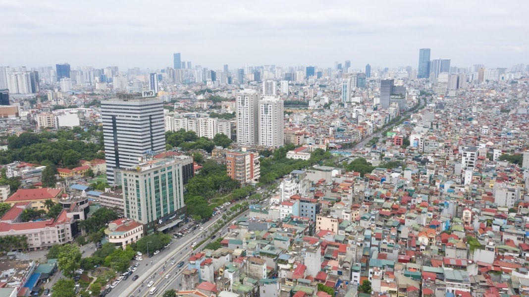Nhu cầu thực cùng những chính sách hỗ trợ đã và đang tạo ra cú hích cho thị trường bất động sản. Ảnh: Quang Vinh.