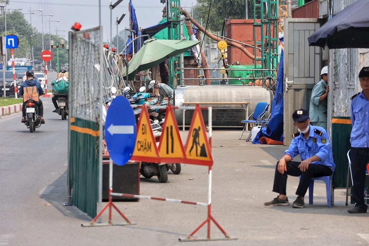 lo_cot-le-khanh13-146d4b515b89b0c3f511156e794c3ae3.jpg