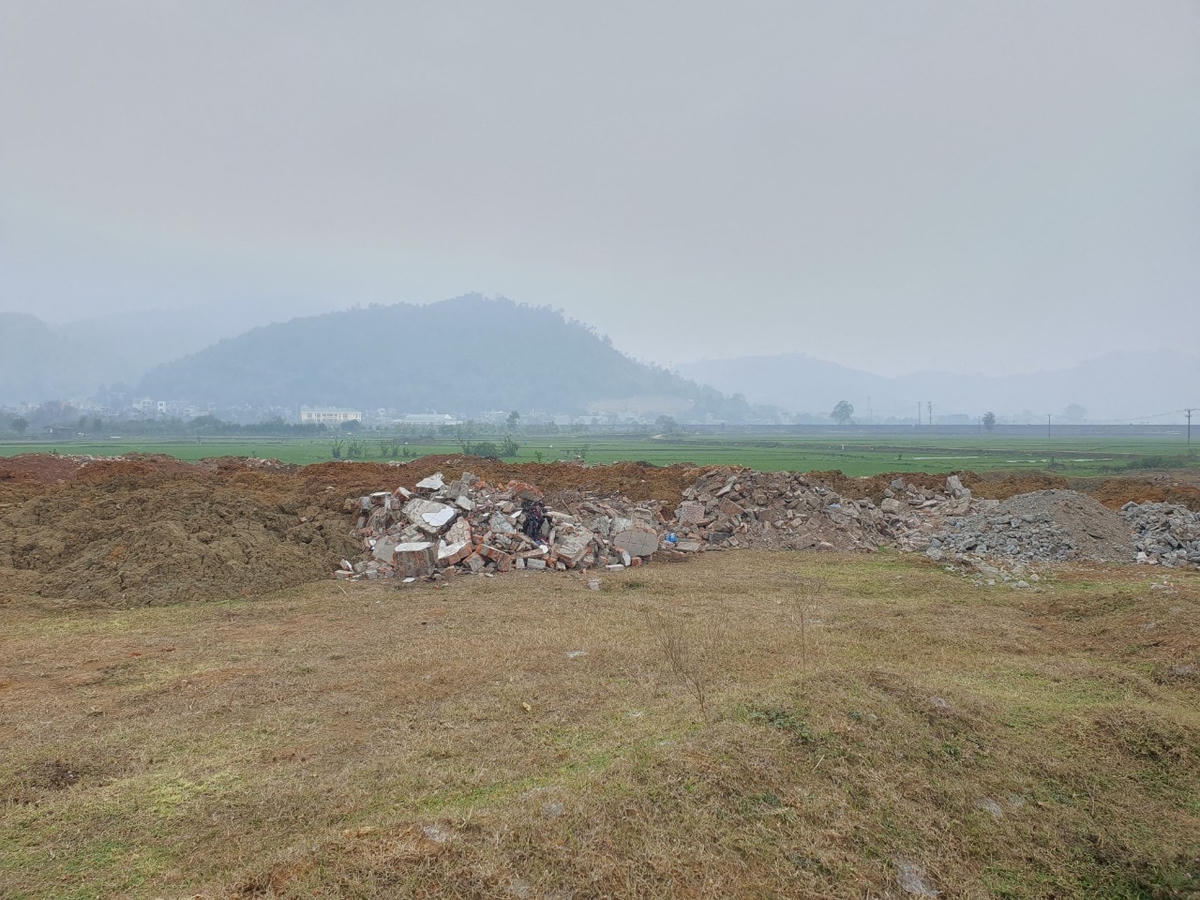 Hòa Bình: Dự án trường Hoàng Văn Thụ 'đắp chiếu' sau 8 tháng thi công