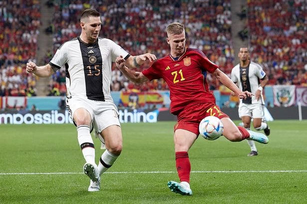 Tây Ban Nha rất toàn diện.