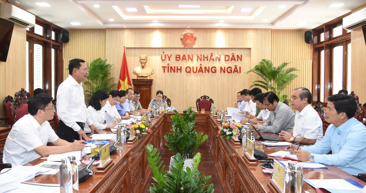 Quang cảnh buổi làm việc.