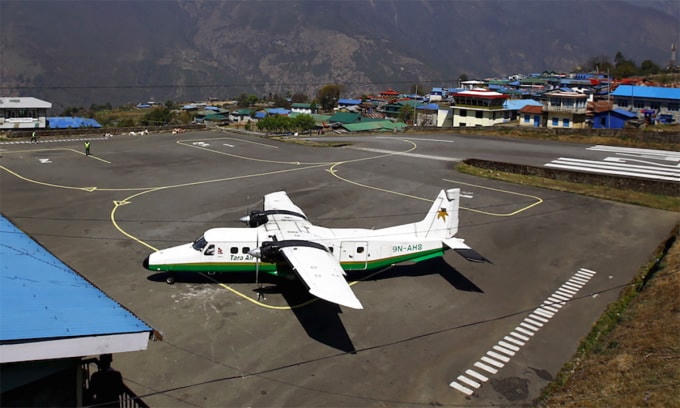 Một chiếc máy bay của Hãng Tara Air ở Nepal. Ảnh: Reuters.  
