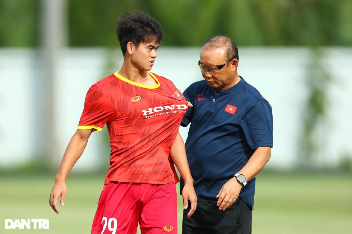 Và sửa lỗi rất nhiều (Ảnh: Khoa Nguyễn).