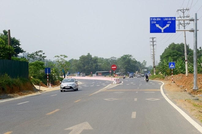hoa-lac-hoa-binh-4402-8189.jpg