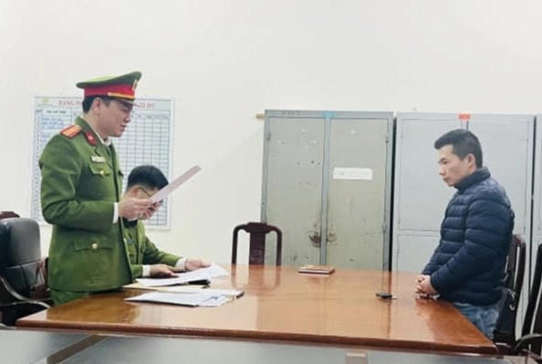 Công an bắt tạm giam đối tượng Hoàng Trọng Hiếu - Phó Giám đốc Trung tâm đăng kiểm xe cơ giới số 88-03D (Ảnh: CAVP).