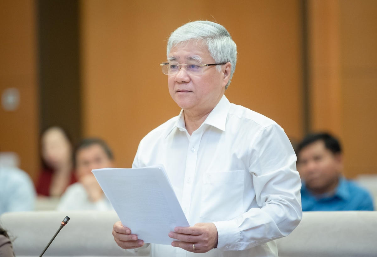 Bí thư Trung ương Đảng, Chủ tịch UBTƯ MTTQ Việt Nam Đỗ Văn Chiến phát biểu tại phiên họp của Ủy ban Thường vụ Quốc hội, sáng 10/5.