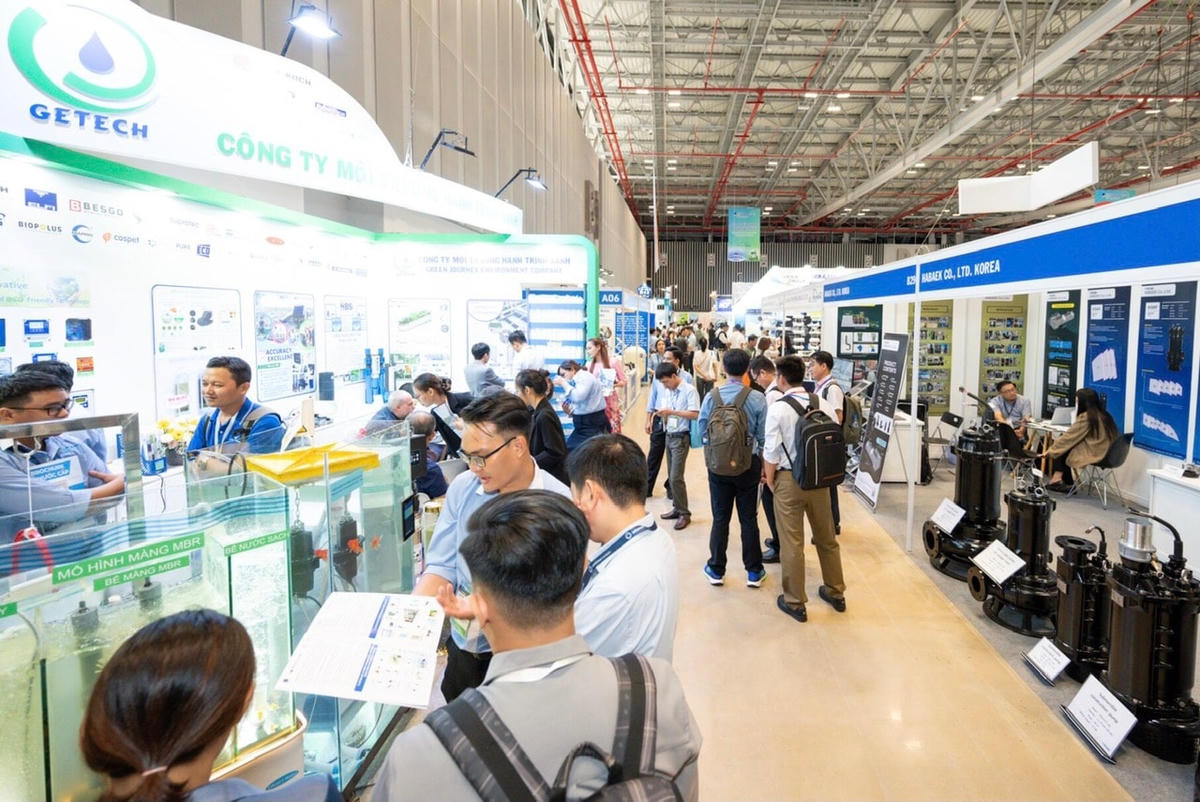Vietwater 2023 và WETV 2023 thu hút đông đảo khách tham quan và tìm cơ hội giao thương.