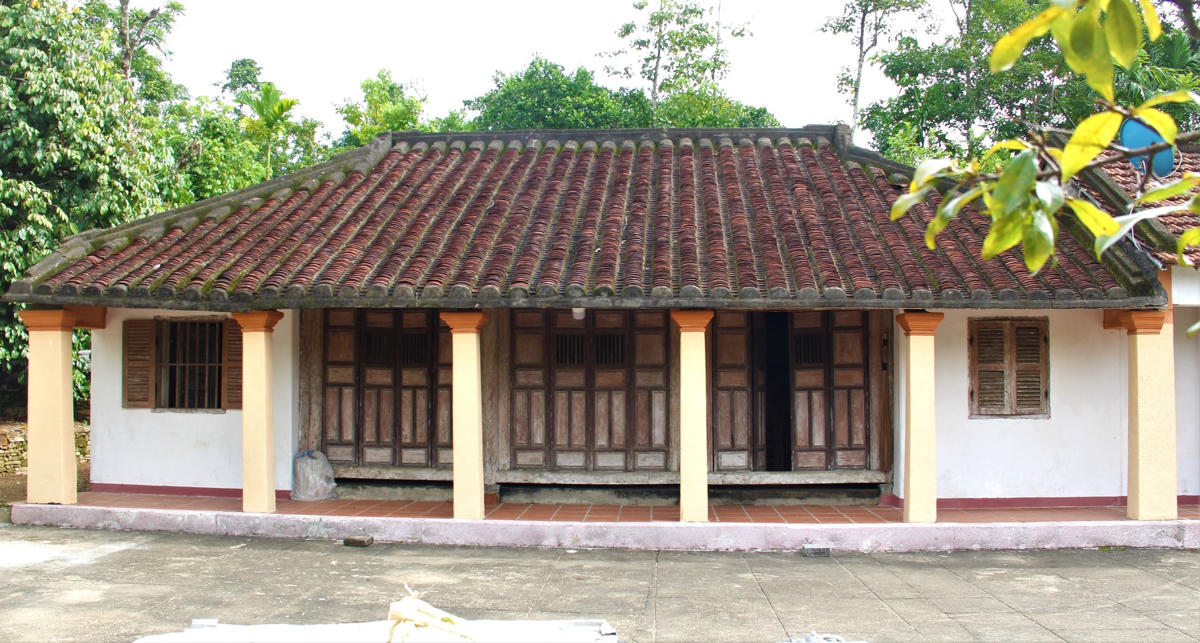 Một ngôi nhà cổ ở làng Lộc Yên.