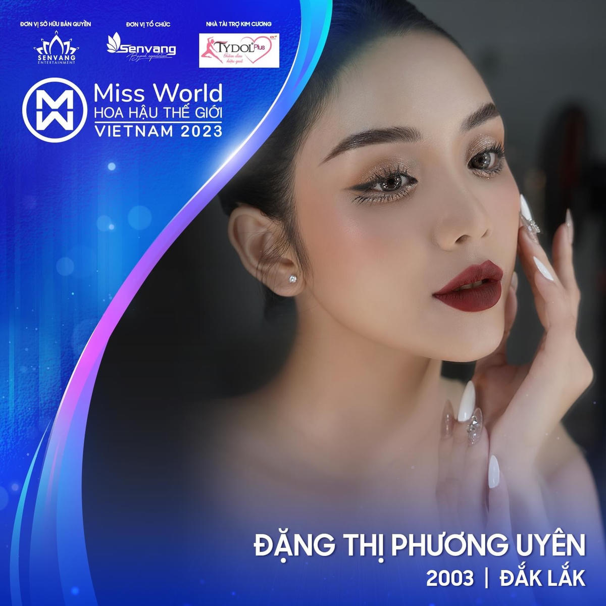 Phương Uyên có ngoại hình tương tự đàn chị Quỳnh Lương. 