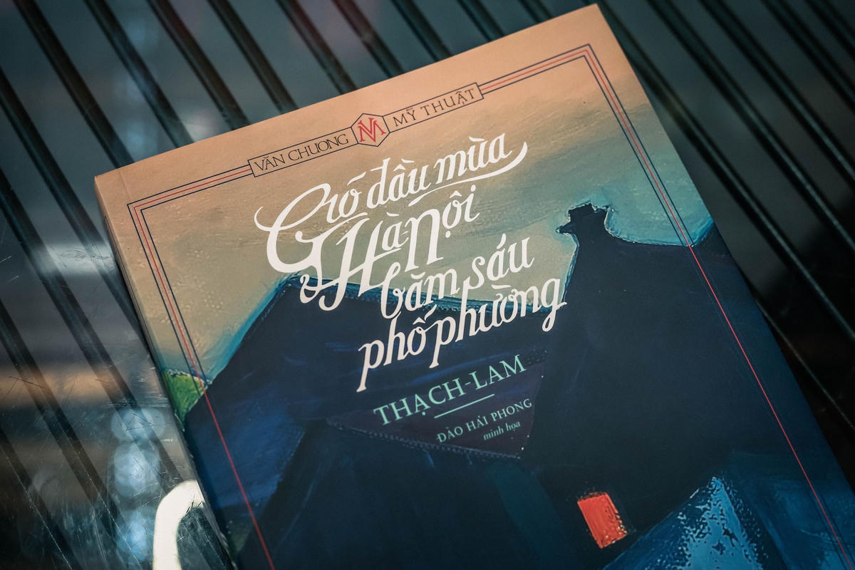 “Gió đầu mùa & Hà Nội băm sáu phố phường” của nhà văn Thạch Lam được làm mới với tranh minh họa của họa sĩ Đào Hải Phong.