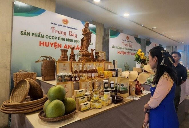 anh-duoi-trai.jpg