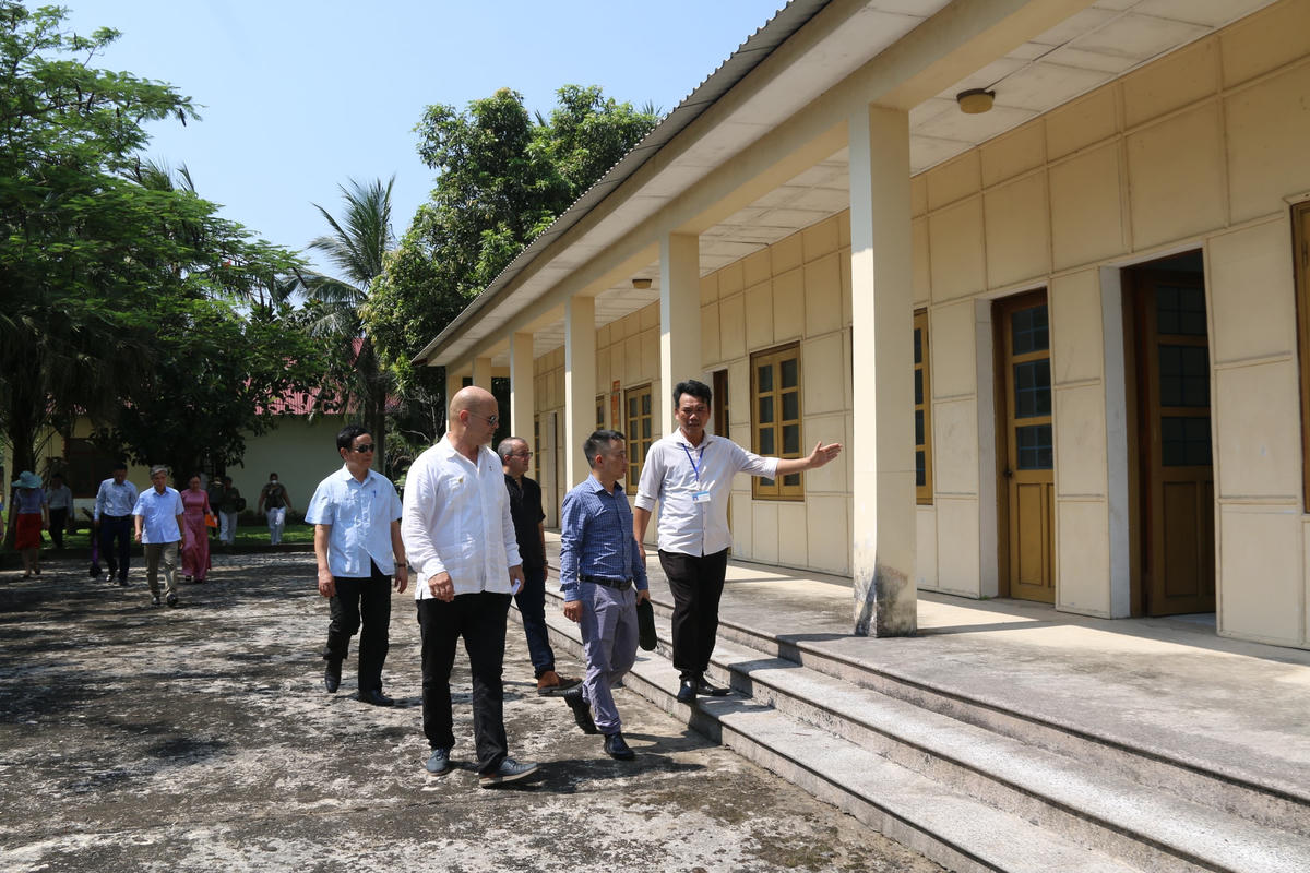 Thăm Khu di tích Trụ sở Chính phủ Cách mạng lâm thời Cộng hòa miền Nam Việt Nam