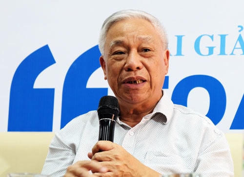 GS.TSKH Hà Huy Khoái.
