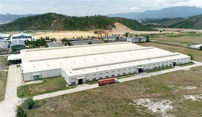Khu nhà xưởng cho thuê của Công ty TNHH Cáp điện Việt Á. (Ảnh: Quốc Dũng/TTXVN).