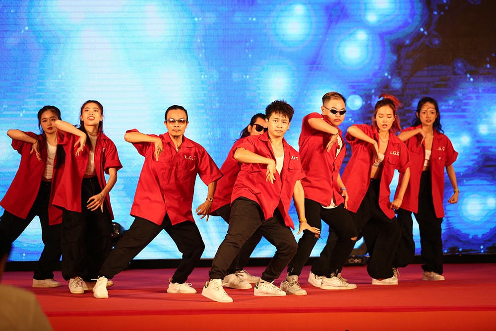 Phạm Lịch muốn ‘lấn sân’ làm ca sĩ, vẫn không ngừng yêu nhảy múa